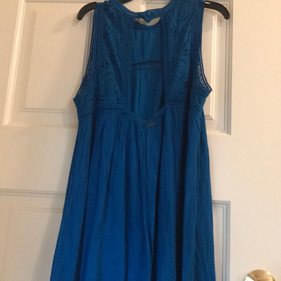 Dark blue flowy Volcom dress - Picture 5 of 5